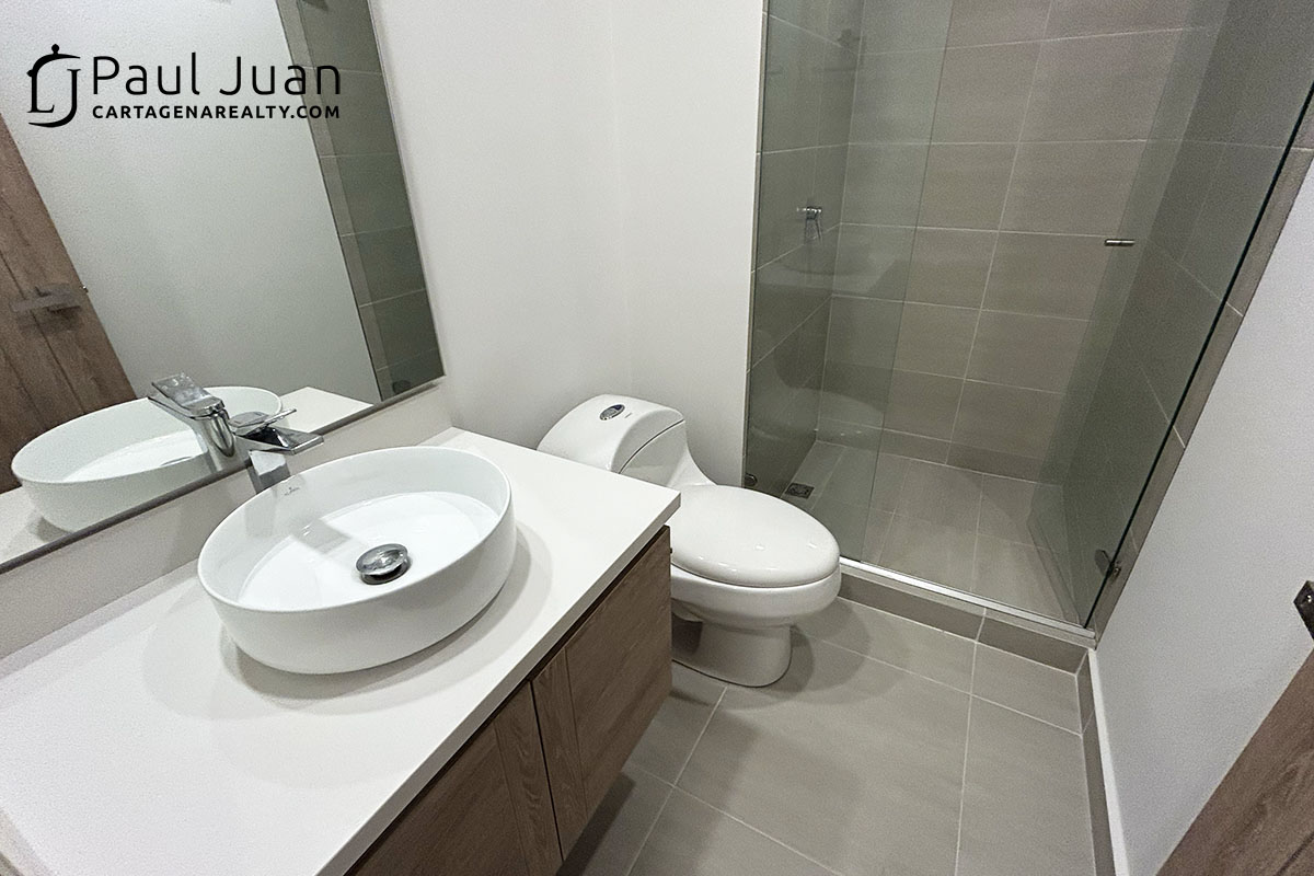 Nice brand new studio apartment